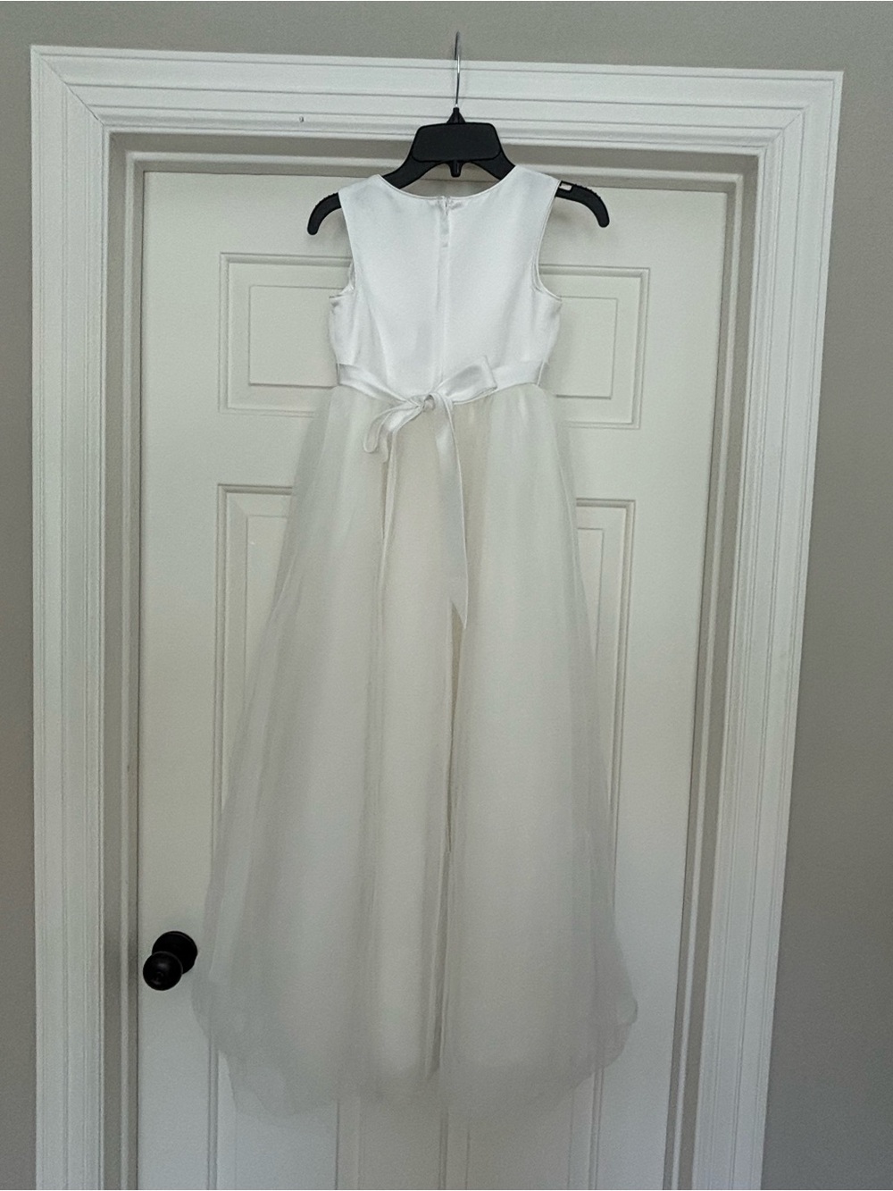 Girls White Embroidered Tulle Flower Girl Dress - Picture 2 of 7